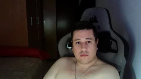 Snapshot of sergio95n chatting on 02-08-25, 08:31 Pollos online show from 02-08-25, 08:31