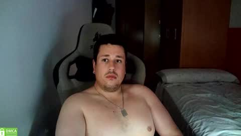 Snapshot of sergio95n chatting on 09-08-25, 04:17 Pollos online show from 09-08-25, 04:17