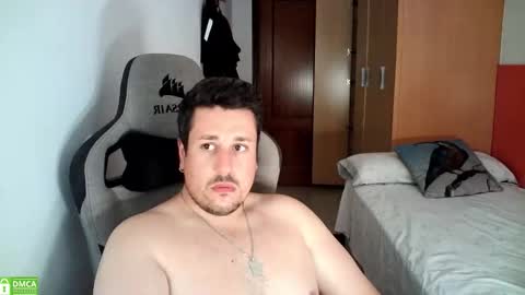 Snapshot of sergio95n chatting on 09-15-25, 02:28 Pollos online show from 09-15-25, 02:28