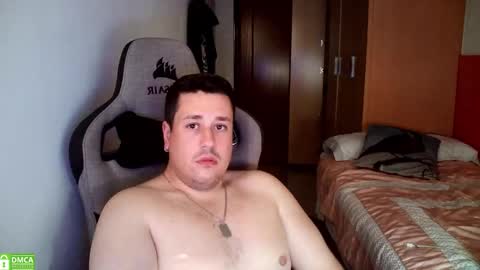 Snapshot of sergio95n chatting on 10-04-25, 04:38 Pollos online show from 10-04-25, 04:38