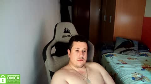 Snapshot of sergio95n chatting on 05-17-26, 05:31 Pollos online show from 05-17-26, 05:31