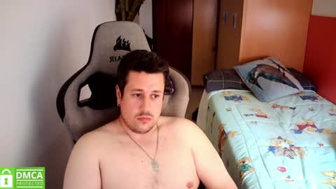 Snapshot of sergio95n chatting on 06-08-26, 02:17 Pollos online show from 06-08-26, 02:17