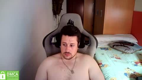 Snapshot of sergio95n chatting on 06-15-26, 02:30 Pollos online show from 06-15-26, 02:30
