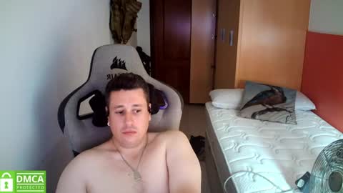 Snapshot of sergio95n chatting on 07-10-26, 02:52 Pollos online show from 07-10-26, 02:52