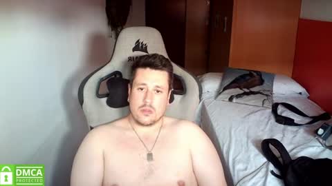 Snapshot of sergio95n chatting on 07-21-26, 04:20 Pollos online show from 07-21-26, 04:20