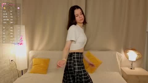 Snapshot of serinazele chatting on 05-11-26, 08:50 Melissa online show from 05-11-26, 08:50