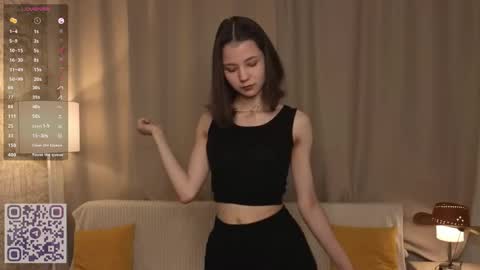 Snapshot of serinazele chatting on 05-23-26, 06:45 Melissa online show from 05-23-26, 06:45