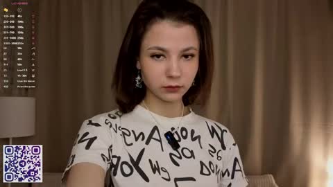 Snapshot of serinazele chatting on 06-07-26, 06:11 Melissa online show from 06-07-26, 06:11