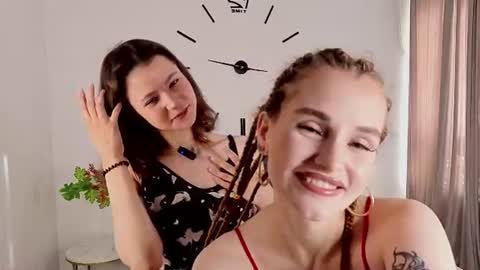 Melissa online show from 07-28-26, 02:57