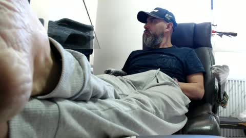 hetero serio discreto online show from 06-22-26, 08:28
