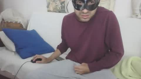 Snapshot of sero98313230 chatting on 10-20-25, 05:52 sero98313230 online show from 10-20-25, 05:52