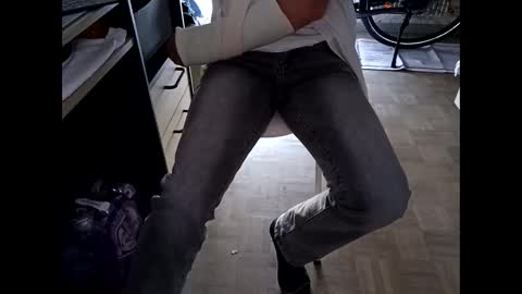 Snapshot of serpenttiin chatting on 11-27-25, 12:07 serpenttiin online show from 11-27-25, 12:07