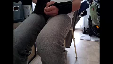 Snapshot of serpenttiin chatting on 01-12-26, 10:20 serpenttiin online show from 01-12-26, 10:20