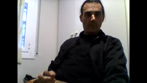 Snapshot of servamp77 chatting on 02-17-25, 05:10 servamp77 online show from 02-17-25, 05:10
