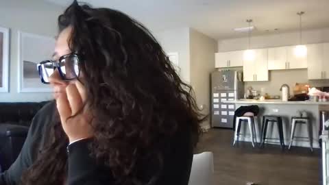 servexely online show from 02-02-26, 05:44