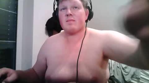 Snapshot of setcuna chatting on 05-16-26, 06:17 setcuna online show from 05-16-26, 06:17