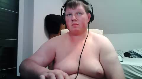 Snapshot of setcuna chatting on 05-17-26, 08:05 setcuna online show from 05-17-26, 08:05