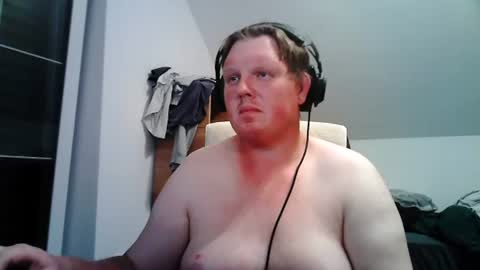 Snapshot of setcuna chatting on 07-14-26, 09:09 setcuna online show from 07-14-26, 09:09