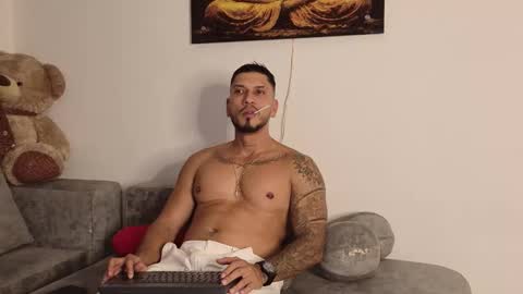 Snapshot of seth_vega_ chatting on 05-31-26, 11:39 HEY IM SETH online show from 05-31-26, 11:39