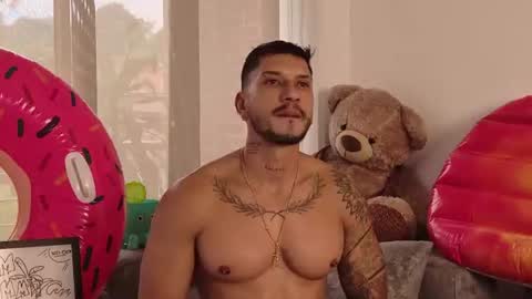 Snapshot of seth_vega_ chatting on 06-19-26, 02:54 HEY IM SETH online show from 06-19-26, 02:54