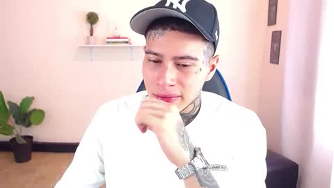 Thomas online show from 11-25-25, 03:34