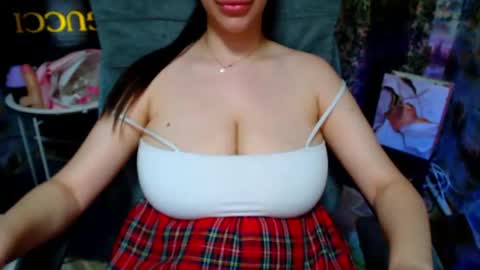 Snapshot of seu_cute chatting on 06-03-26, 06:57 seu_cute online show from 06-03-26, 06:57