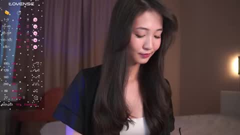 Snapshot of seulbi chatting on 03-06-26, 01:29 Sana online show from 03-06-26, 01:29