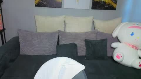 Snapshot of sevans14 chatting on 05-04-26, 02:35 SevanS14 online show from 05-04-26, 02:35