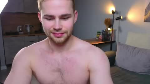Snapshot of sevans14 chatting on 05-11-26, 11:35 SevanS14 online show from 05-11-26, 11:35