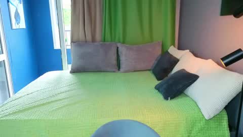 Snapshot of sevans14 chatting on 06-07-26, 08:07 SevanS14 online show from 06-07-26, 08:07