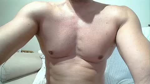 SEX MACHINE 19 online show from 06-11-26, 09:40