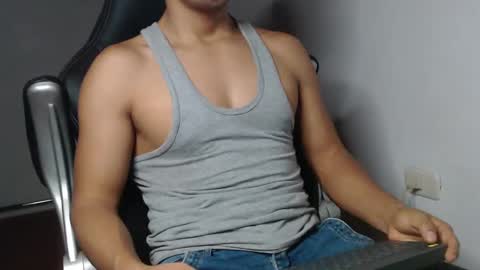 Snapshot of sexatlexx chatting on 01-12-25, 02:14 arnold online show from 01-12-25, 02:14