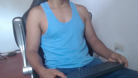 Snapshot of sexatlexx chatting on 01-24-25, 02:19 arnold online show from 01-24-25, 02:19