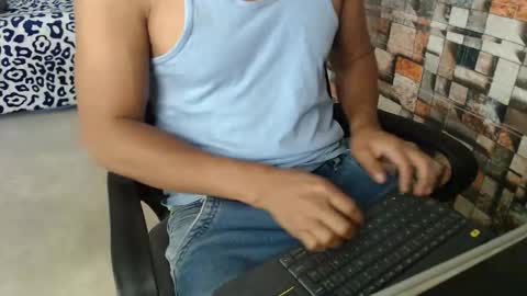 Snapshot of sexatlexx chatting on 10-23-25, 09:35 arnold online show from 10-23-25, 09:35