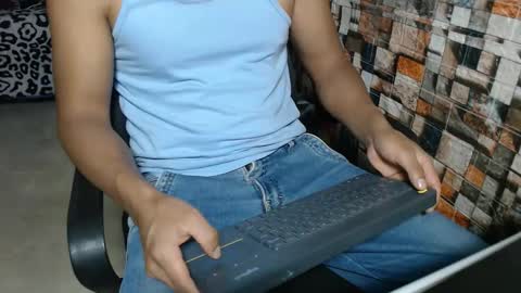 Snapshot of sexatlexx chatting on 10-28-25, 02:04 arnold online show from 10-28-25, 02:04