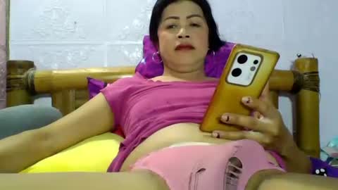 Snapshot of sexgoddesses4u chatting on 05-07-26, 03:01 Ems online show from 05-07-26, 03:01
