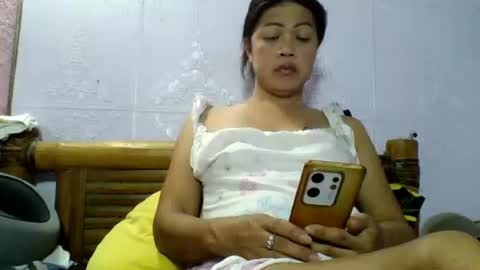 Snapshot of sexgoddesses4u chatting on 06-10-26, 04:01 Ems online show from 06-10-26, 04:01