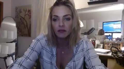 Sexi Chrisly online show from 11-24-25, 03:50