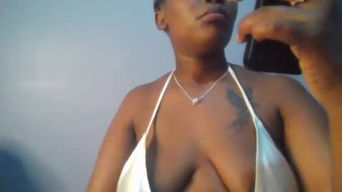 Maggie online show from 09-16-25, 06:31