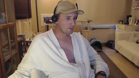 Snapshot of sexlobo1 chatting on 12-24-24, 02:33 Sexlobo online show from 12-24-24, 02:33