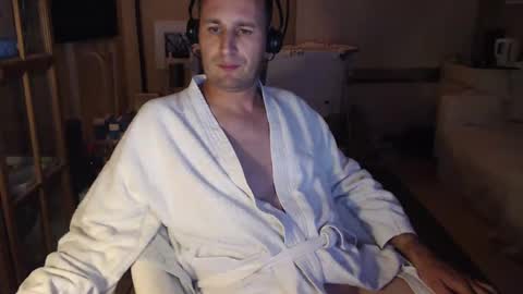 Snapshot of sexlobo1 chatting on 01-22-25, 05:16 Sexlobo online show from 01-22-25, 05:16