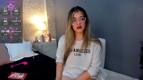 Snapshot of sexmilla_ chatting on 12-29-24, 09:41 My name is sexmilla Dont forget to follow me online show from 12-29-24, 09:41