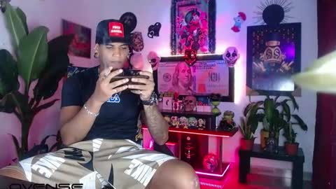 Snapshot of sexo_aharon chatting on 06-19-26, 04:39 Aharon ravelo online show from 06-19-26, 04:39