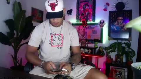 Snapshot of sexo_aharon chatting on 07-08-26, 03:22 Aharon ravelo online show from 07-08-26, 03:22