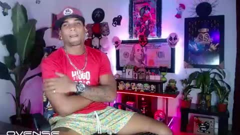 Snapshot of sexo_aharon chatting on 07-10-26, 05:23 Aharon ravelo online show from 07-10-26, 05:23