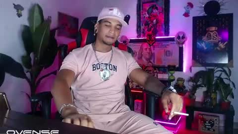 Snapshot of sexo_aharon chatting on 07-20-26, 05:11 Aharon ravelo online show from 07-20-26, 05:11