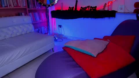 April   18 year and ROSS dick 20cm online show from 07-01-26, 02:07