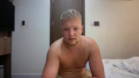 Snapshot of sexual_sbotage chatting on 06-06-26, 04:55 Max Leman online show from 06-06-26, 04:55