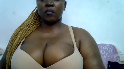 sexxi_ebony online show from 07-09-26, 11:25