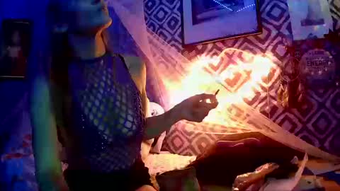 Leeah CloudZzz online show from 10-16-25, 07:59